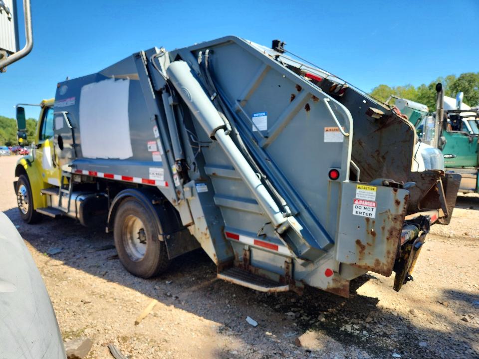 63729586 :رقم المزاد ، 3ALACXDT1FDGB7810 vin ، 2015 Freightliner M2 مزاد بيع