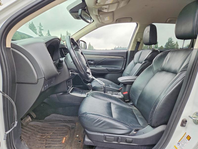 68039116 :رقم المزاد ، JA4AZ3A34LZ035395         vin ، 2020 Mitsubishi Outlander مزاد بيع