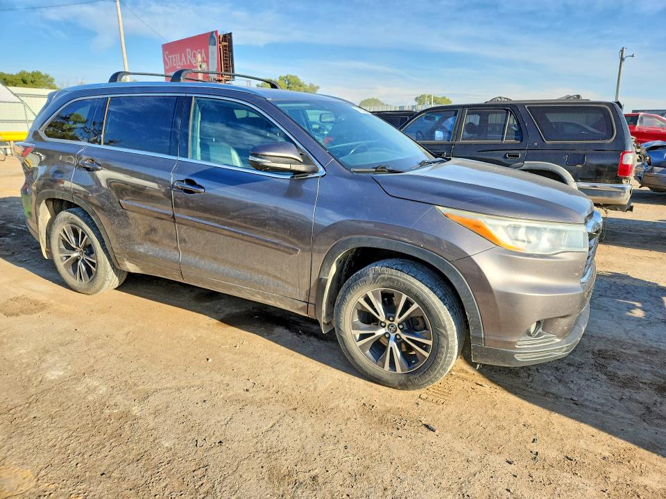 2016 Toyota Highlander მანქანა იყიდება აუქციონზე, vin: 5TDJKRFH9GS351593, აუქციონის ნომერი: 69195996
