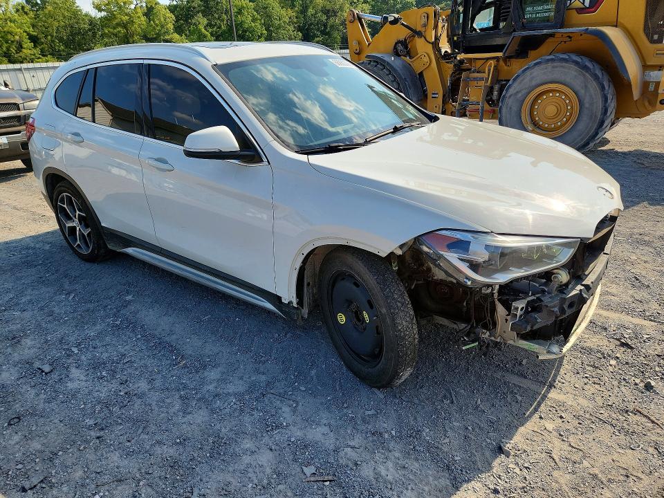 2018 Bmw X1 მანქანა იყიდება აუქციონზე, vin: WBXHT3C3XJ5K20528, აუქციონის ნომერი: 66980726
