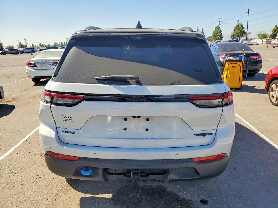 2022 Jeep Grand Cherokee მანქანა იყიდება აუქციონზე, vin: 1C4RJYC66N8760056, აუქციონის ნომერი: 67216036