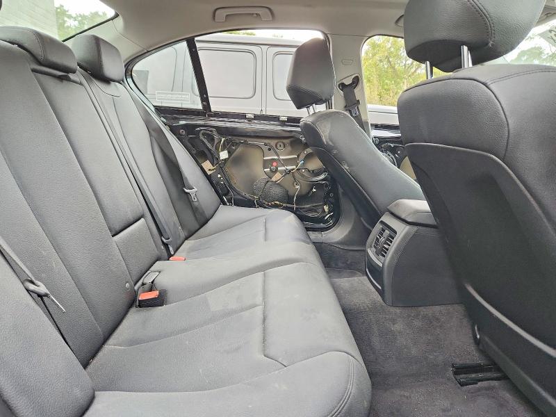 68669206 :رقم المزاد ، WBA3B1G5XENS77745 vin ، 2014 Bmw 320 مزاد بيع