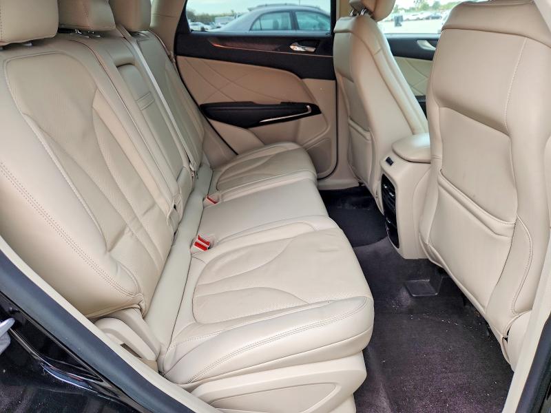 Продажа на аукционе авто 2018 Lincoln Mkc, vin: 5LMCJ3D96JUL31737, номер лота: 68888126