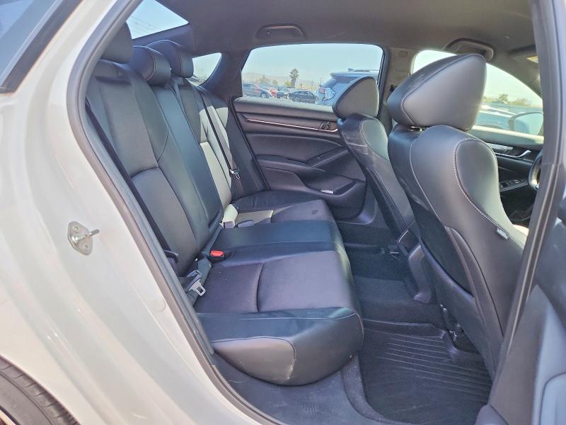 Продаж на аукціоні авто 2018 Honda Accord, vin: 1HGCV1F38JA089304, номер лоту: 68829616