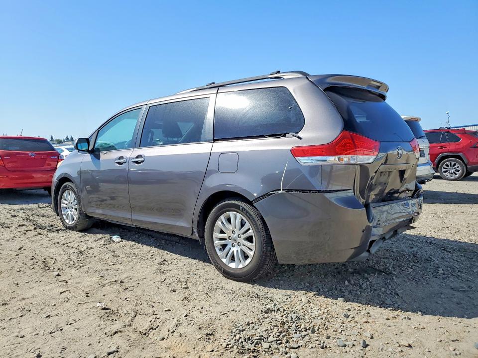 Aukcja sprzedaży 2011 Toyota Sienna, vin: 5TDYK3DCXBS142732, numer aukcji: 70842726