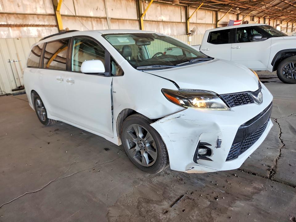 Продажа на аукционе авто 2019 Toyota Sienna, vin: 5TDEZ3DCXKS219405, номер лота: 67560366