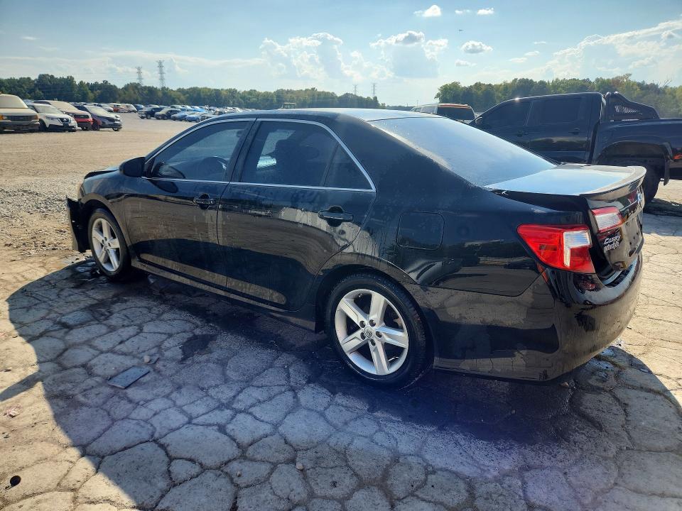 68087436 :رقم المزاد ، 4T1BF1FK8EU354494 vin ، 2014 Toyota Camry مزاد بيع