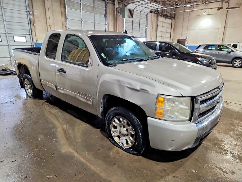 70726246 :رقم المزاد ، 1GCEK19068Z219657 vin ، 2008 Chevrolet Silverado مزاد بيع