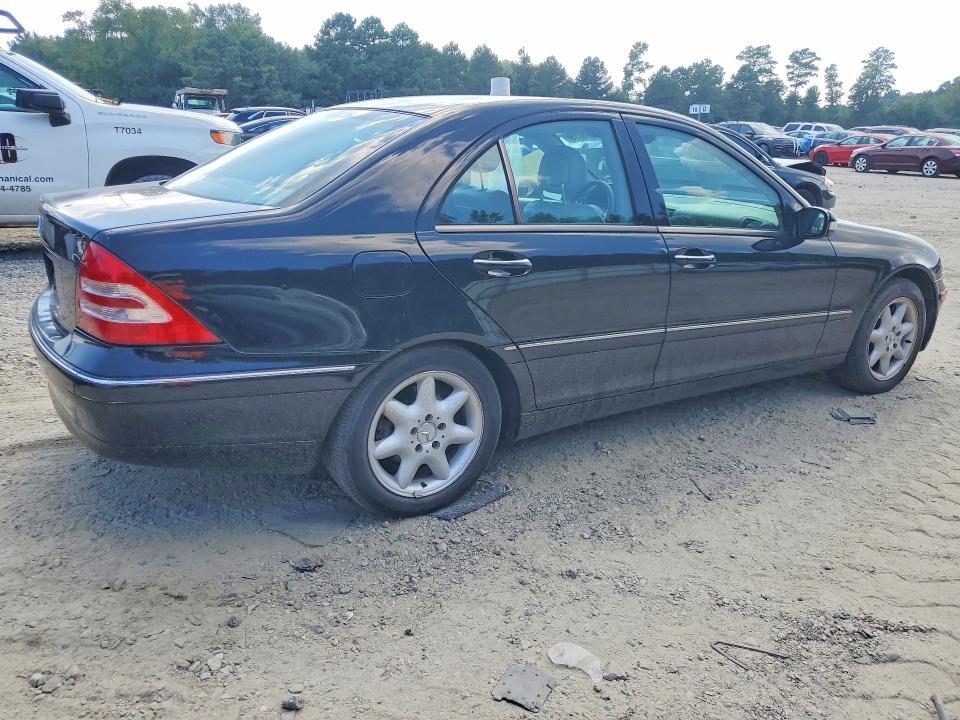 2004 Mercedes-benz C მანქანა იყიდება აუქციონზე, vin: WDBRF61J24A564389, აუქციონის ნომერი: 67874726