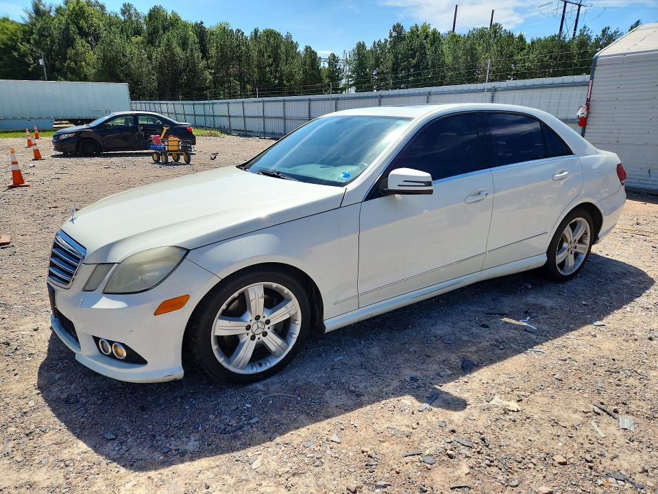 68126116 :رقم المزاد ، WDDHF8HB7AA073924 vin ، 2010 Mercedes-benz E مزاد بيع