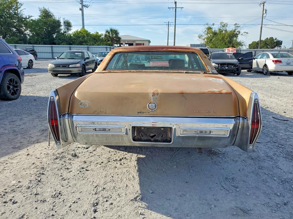 1971 Cadillac Fleetwoo მანქანა იყიდება აუქციონზე, vin: 681691Q228805, აუქციონის ნომერი: 70415706