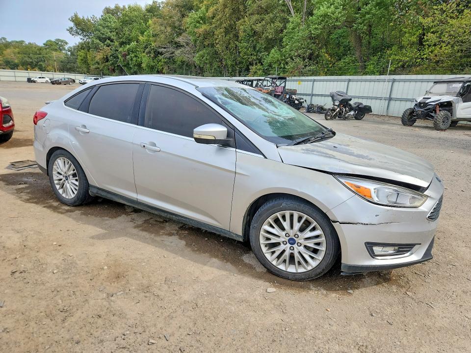 Продажа на аукционе авто 2018 Ford Focus, vin: 1FADP3J21JL279494, номер лота: 71029516