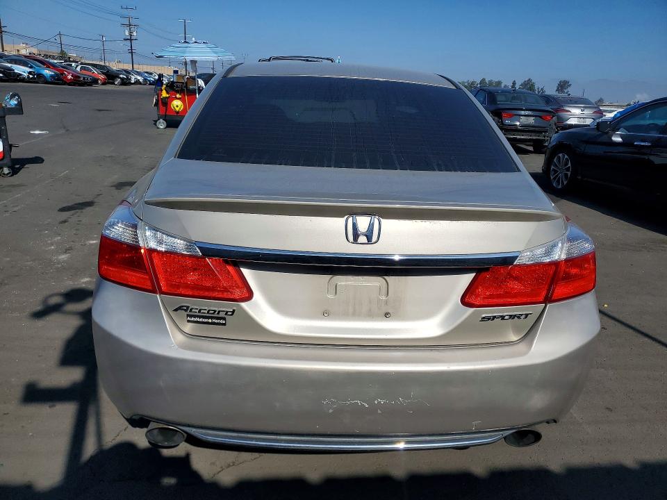 2014 Honda Accord მანქანა იყიდება აუქციონზე, vin: 1HGCR2F5XEA266873, აუქციონის ნომერი: 70156156