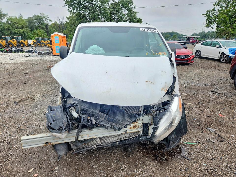 67728056 :رقم المزاد ، 3N6CM0KN3JK702590 vin ، 2018 Nissan Nv200 مزاد بيع