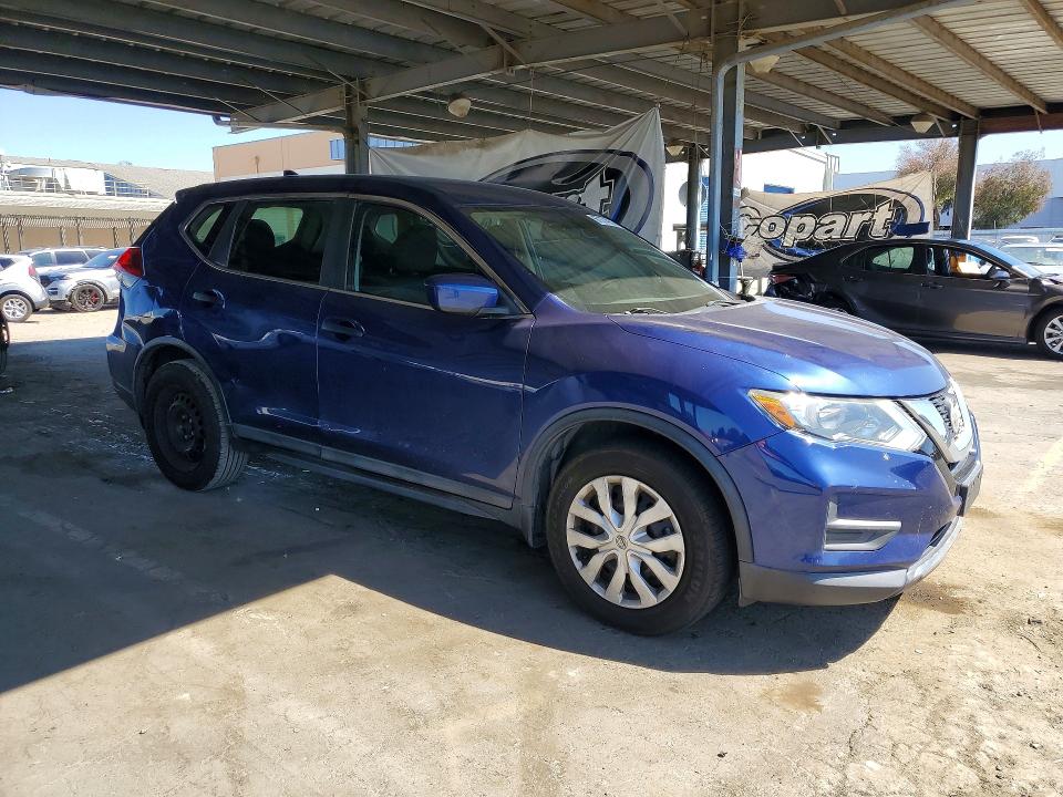 67374976 :رقم المزاد ، 5N1AT2MT4JC719520 vin ، 2018 Nissan Rogue مزاد بيع
