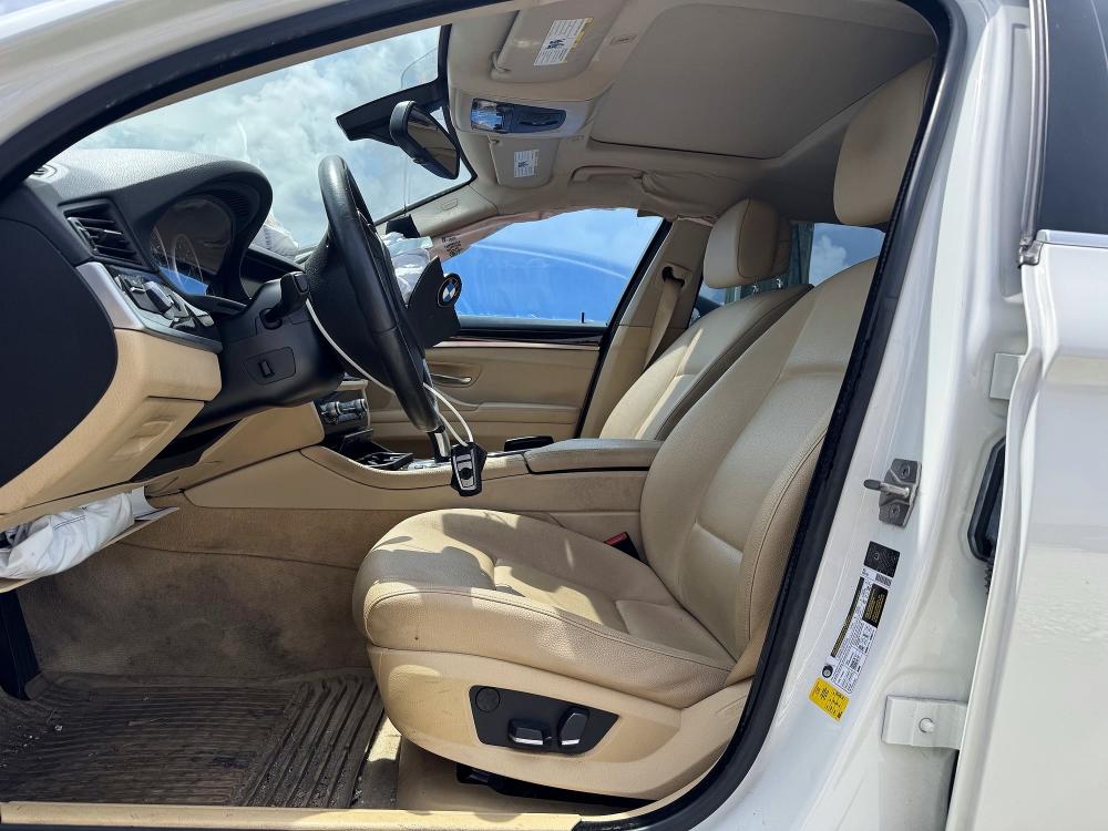 67766436 :رقم المزاد ، WBAXG5C5XCDX05767 vin ، 2012 Bmw 528 مزاد بيع