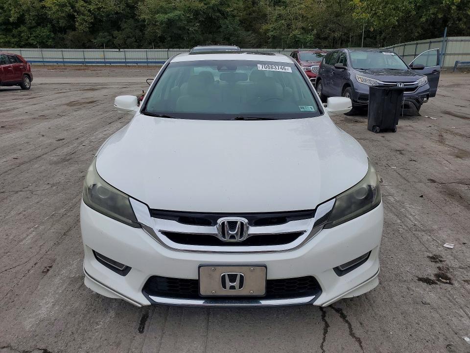 70883746 :رقم المزاد ، 1HGCR2F82DA083654 vin ، 2013 Honda Accord مزاد بيع