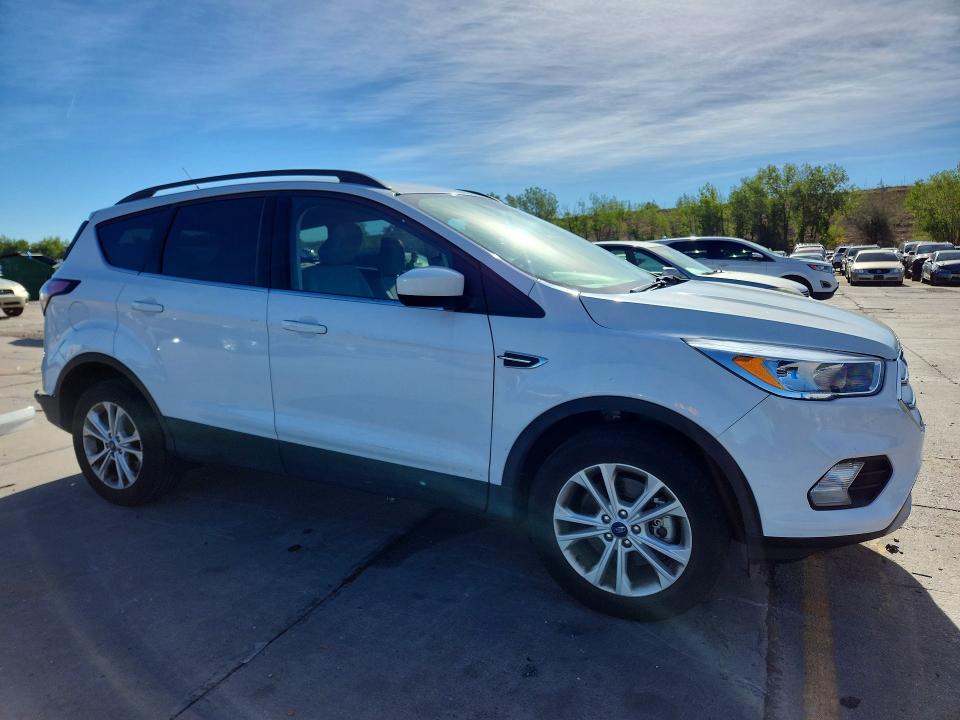68175226 :رقم المزاد ، 1FMCU9G9XJUC64908 vin ، 2018 Ford Escape مزاد بيع