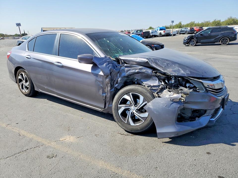 2017 Honda Accord მანქანა იყიდება აუქციონზე, vin: 1HGCR2F33HA087772, აუქციონის ნომერი: 67687226