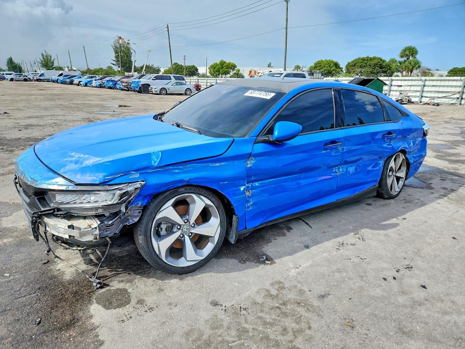 Продаж на аукціоні авто 2018 Honda Accord, vin: 1HGCV1F92JA003022, номер лоту: 68774756