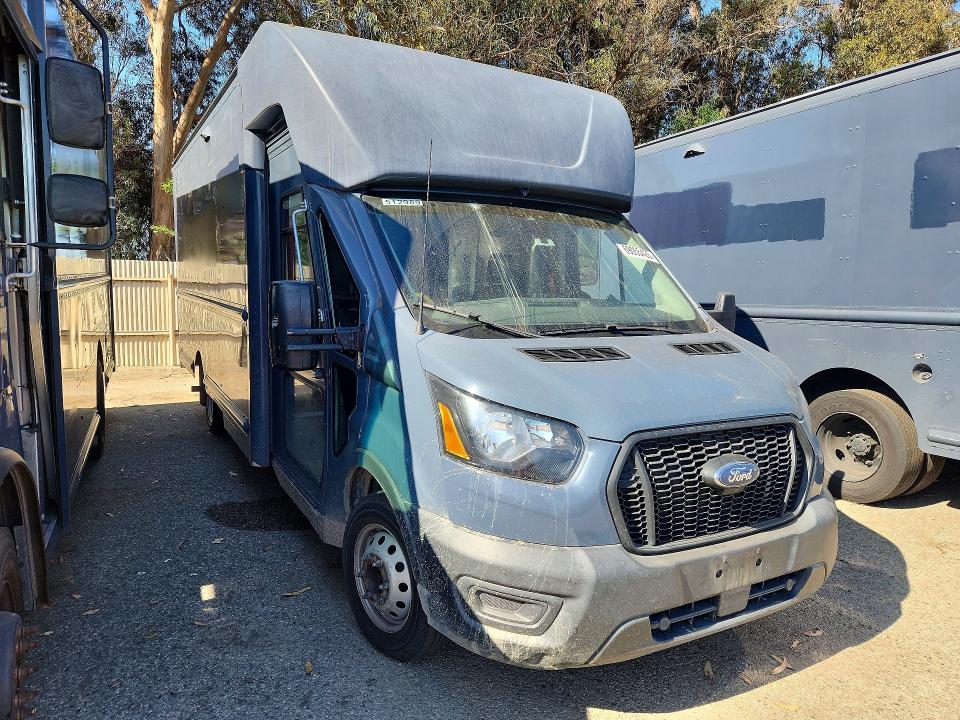 69055426 :رقم المزاد ، 1FDDF6P89MKA41540 vin ، 2021 Ford Transit مزاد بيع