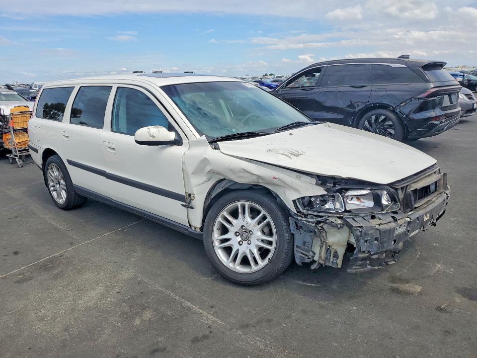 2001 Volvo V70 მანქანა იყიდება აუქციონზე, vin: YV1SW58D811140766, აუქციონის ნომერი: 67640046