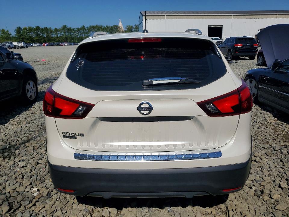 Auction sale of the 2017 Nissan Rogue Sport, vin: JN1BJ1CR8HW100865, lot number: 69235456