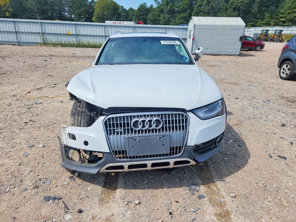 Продажа на аукционе авто 2015 Audi A4 Allroad, vin: WA1UFAFL4FA001589, номер лота: 67658946