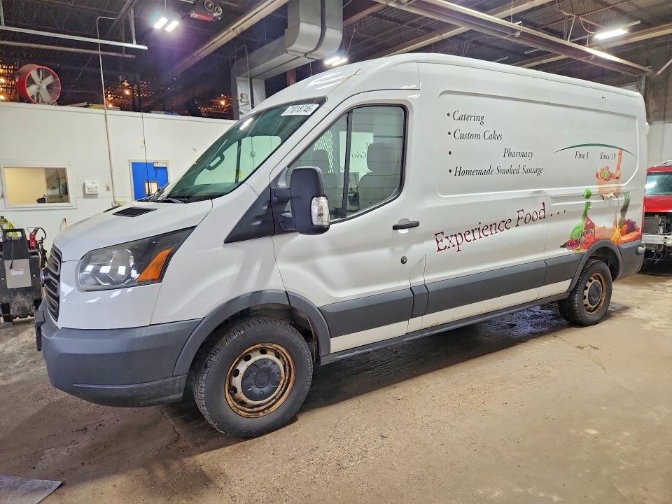 71018746 :رقم المزاد ، 1FTYE2CM7FKA03084 vin ، 2015 Ford Transit مزاد بيع