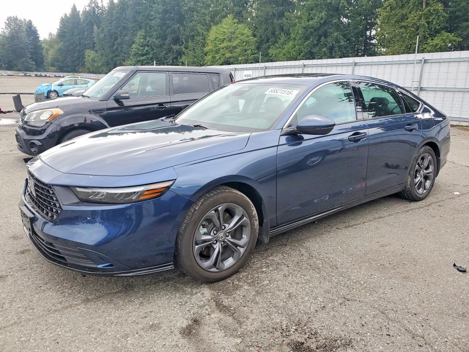 Продажа на аукционе авто 2024 Honda Accord, vin: 1HGCY2F67RA084825, номер лота: 68821516