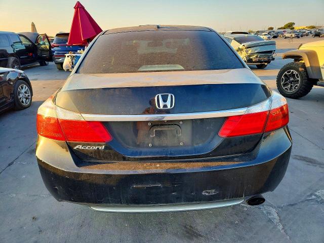 69292656 :رقم المزاد ، 1HGCR2F81FA094714 vin ، 2015 Honda Accord مزاد بيع