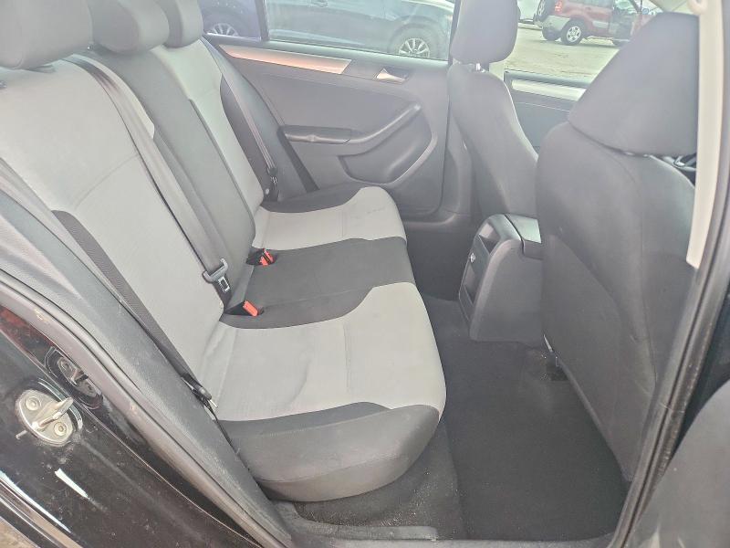 71025226 :رقم المزاد ، 3VW2B7AJ3HM211654 vin ، 2017 Volkswagen Jetta مزاد بيع