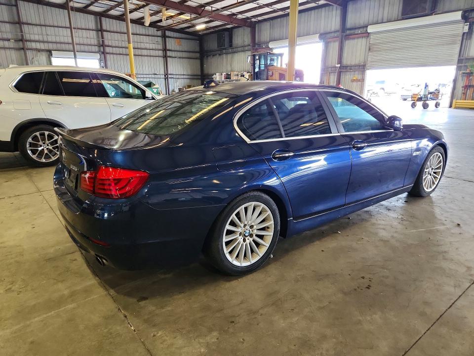 2011 Bmw 535 მანქანა იყიდება აუქციონზე, vin: WBAFR7C55BC804275, აუქციონის ნომერი: 68098386