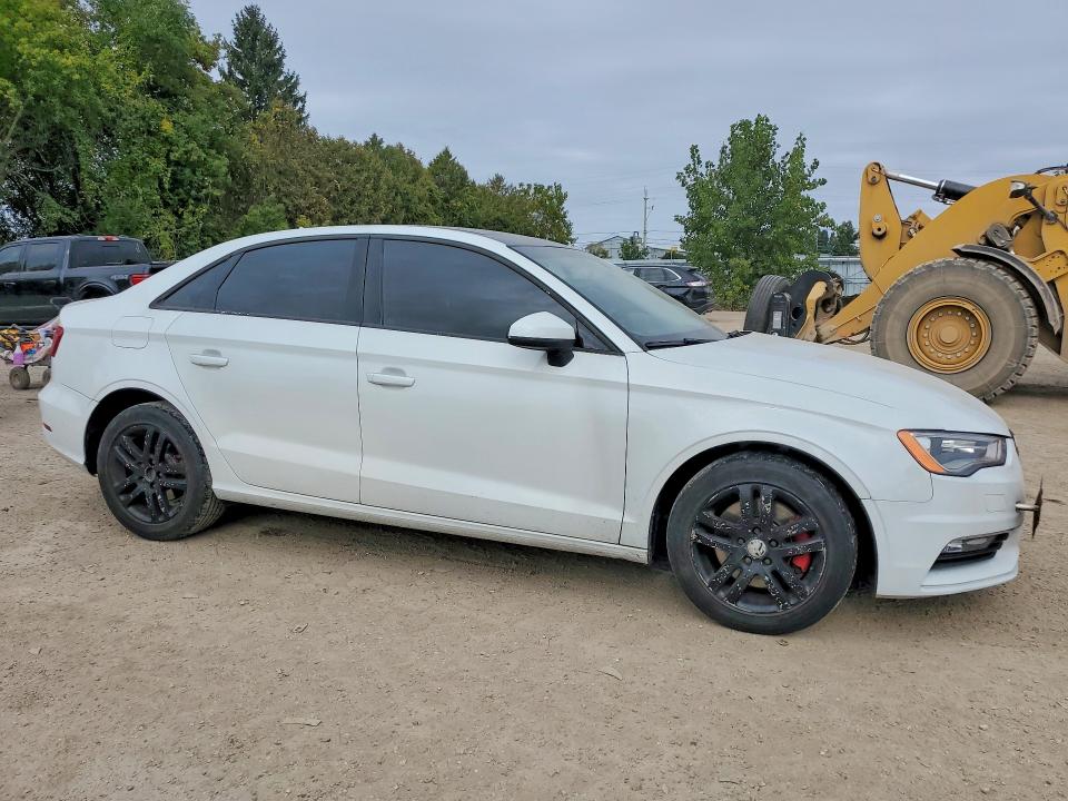 Продажа на аукционе авто 2016 Audi A3, vin: WAUA7GFF7G1083304, номер лота: 68808006