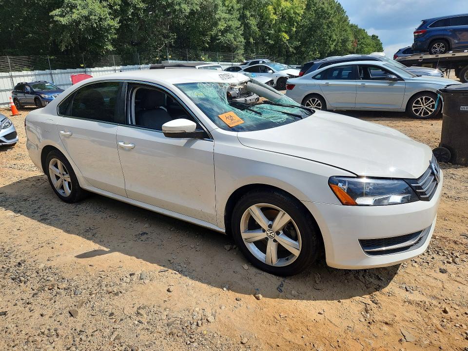 Продажа на аукционе авто 2013 Volkswagen Passat, vin: 1VWBH7A32DC068708, номер лота: 67010976
