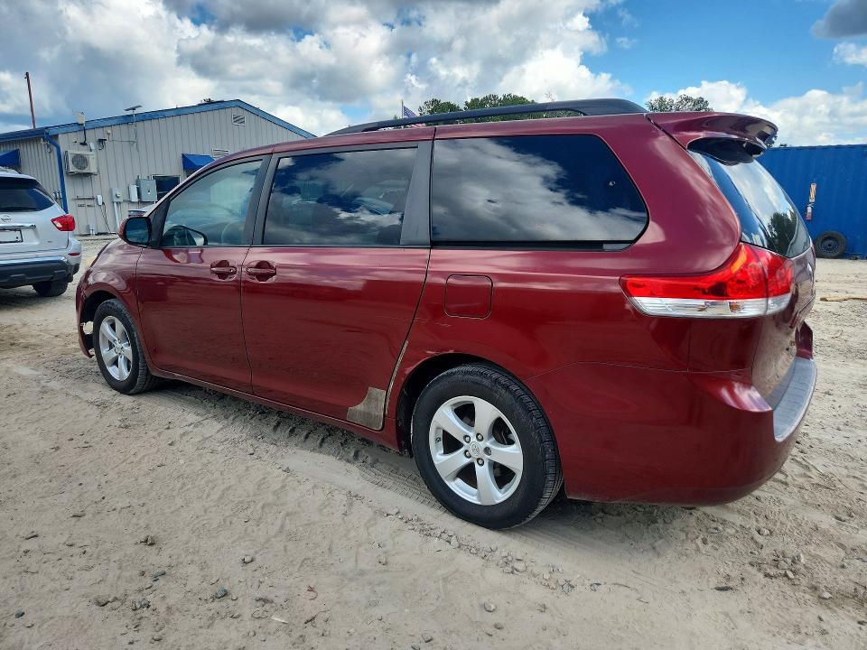 2011 Toyota Sienna მანქანა იყიდება აუქციონზე, vin: 5TDKK3DC8BS029366, აუქციონის ნომერი: 69848506