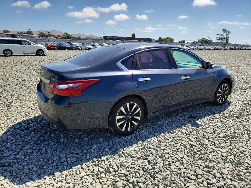Продаж на аукціоні авто 2018 Nissan Altima, vin: 1N4AL3AP6JC133151, номер лоту: 68899546