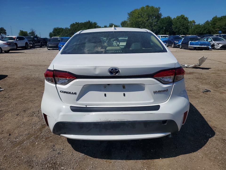 Продажа на аукционе авто 2022 Toyota Corolla, vin: JTDEAMDE8NJ042711, номер лота: 68037866