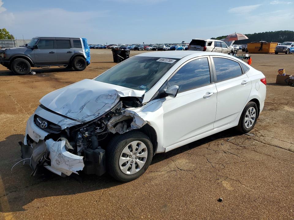 2016 Hyundai Accent მანქანა იყიდება აუქციონზე, vin: KMHCT4AE2GU074380, აუქციონის ნომერი: 69823786