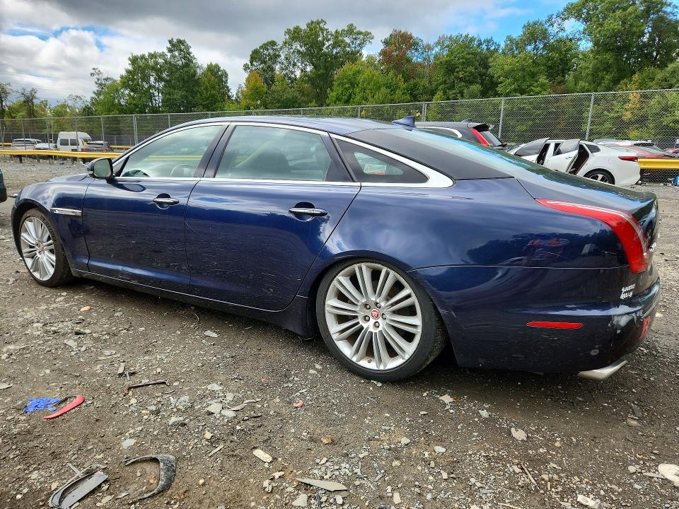 Продажа на аукционе авто 2015 Jaguar Xjl, vin: SAJWJ2GD1F8V90166, номер лота: 70441186
