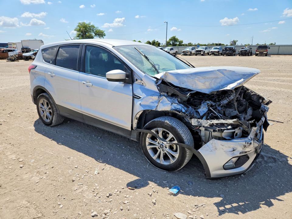 2019 Ford Escape მანქანა იყიდება აუქციონზე, vin: 1FMCU0GD8KUB00977, აუქციონის ნომერი: 68060286