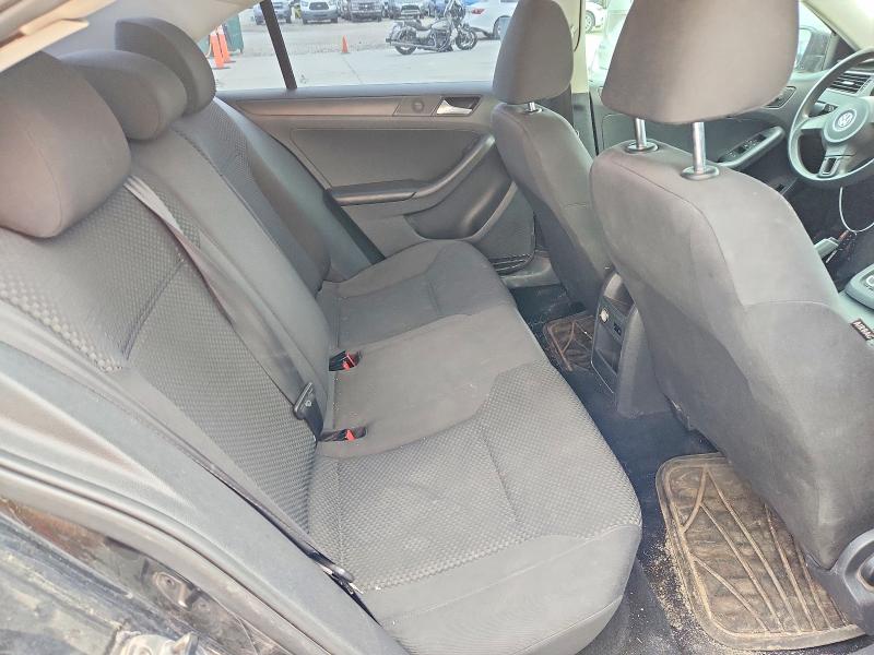 70102796 :رقم المزاد ، 3VW1K7AJ7EM438174 vin ، 2014 Volkswagen Jetta مزاد بيع