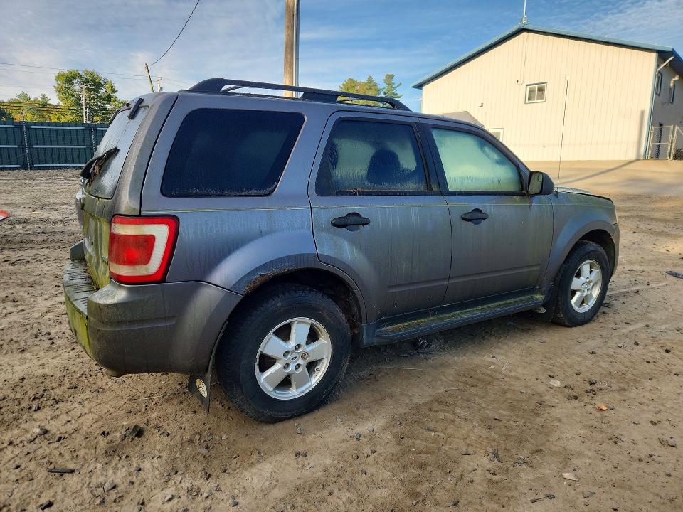 2010 Ford Escape მანქანა იყიდება აუქციონზე, vin: 1FMCU9DG8AKD15661, აუქციონის ნომერი: 70526796