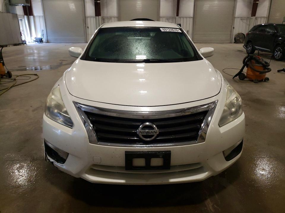 Продажа на аукционе авто 2015 Nissan Altima, vin: 1N4AL3AP8FN342273, номер лота: 69124676