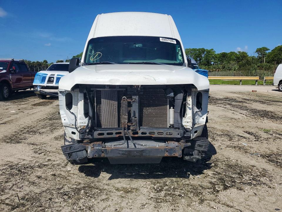 69657446 :رقم المزاد ، 1N6BF0LY7HN802775 vin ، 2017 Nissan Nv مزاد بيع