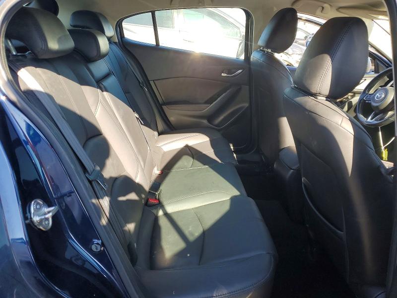 Продаж на аукціоні авто 2018 Mazda 3, vin: 3MZBN1L36JM270416, номер лоту: 67381266