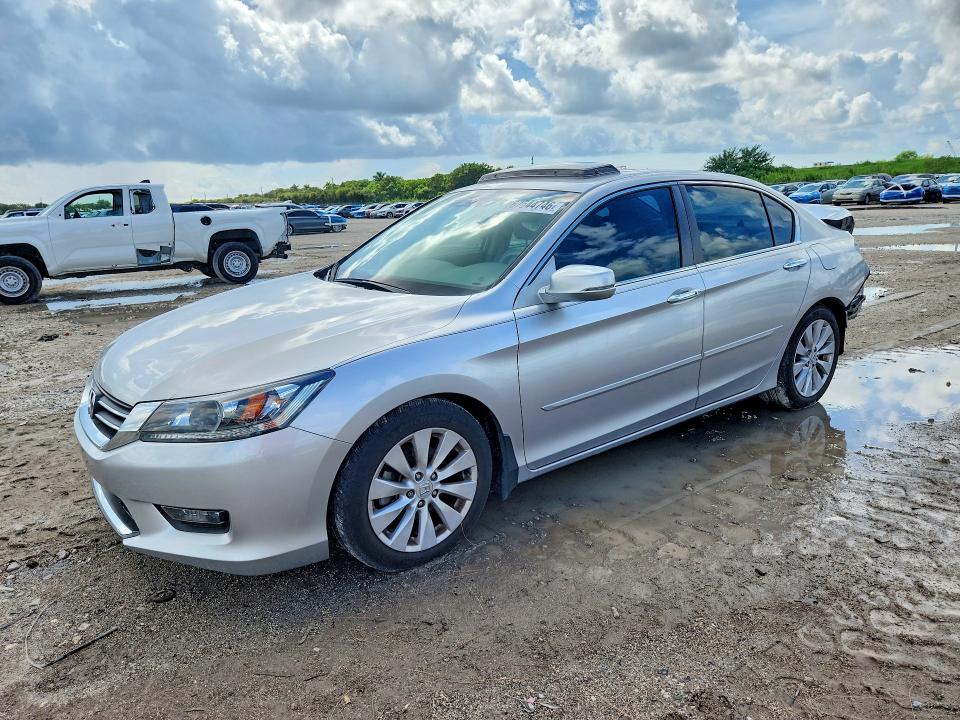 2014 Honda Accord მანქანა იყიდება აუქციონზე, vin: 1HGCR2F84EA157822, აუქციონის ნომერი: 67544746