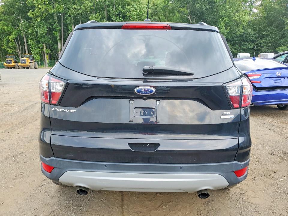 2018 Ford Escape მანქანა იყიდება აუქციონზე, vin: 1FMCU9GD9JUB76128, აუქციონის ნომერი: 67855096