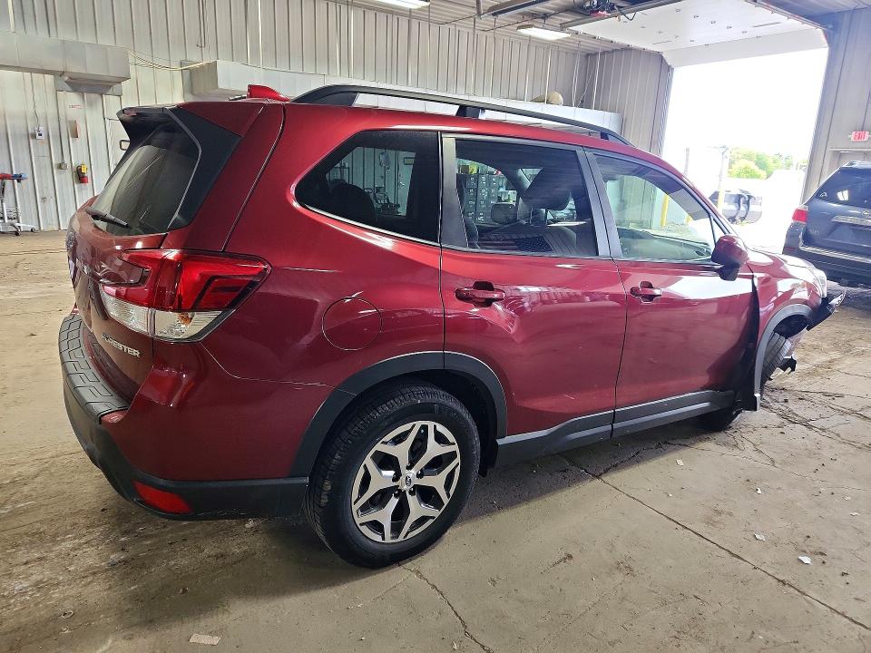 70290476 :رقم المزاد ، JF2SKAFC9MH423078 vin ، 2021 Subaru Forester مزاد بيع