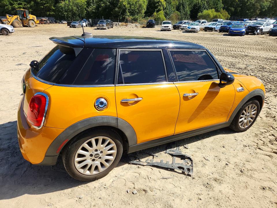 68868516 :رقم المزاد ، WMWXU3C56F2B56133 vin ، 2015 Mini Cooper مزاد بيع